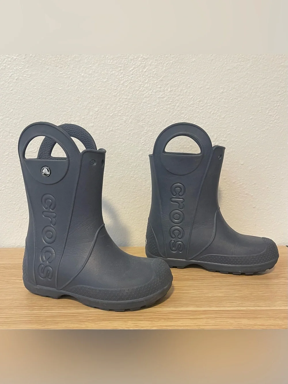 CROCS Kids Pull-On Rain Boots in Navy